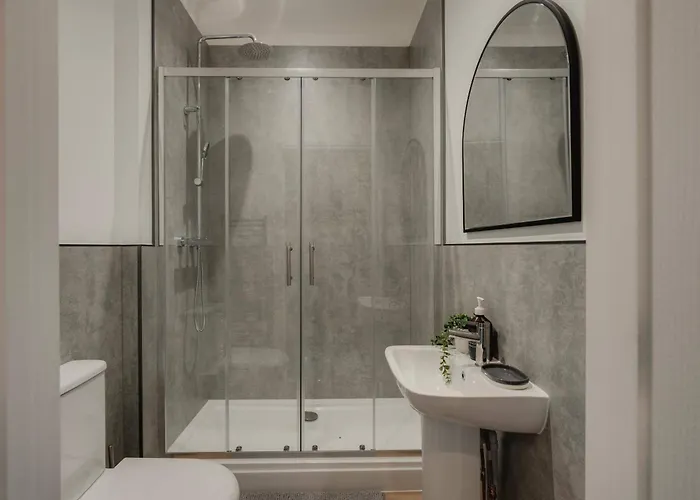 度假居 Spacious Three Bedroom House With Garden